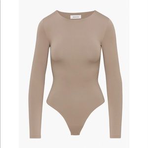 NEW Aritzia Contour Long Sleeve Body Suit